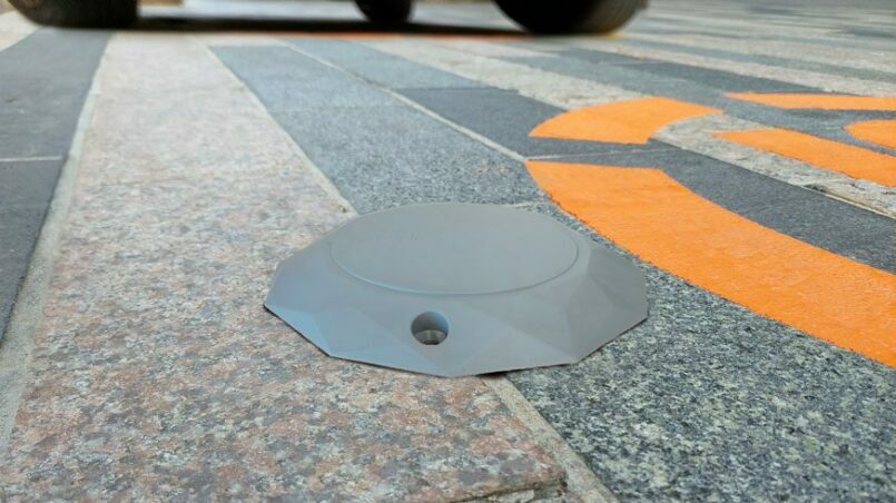 ParkHelp G4 outdoor parking sensor installed on the street of Vila-seca